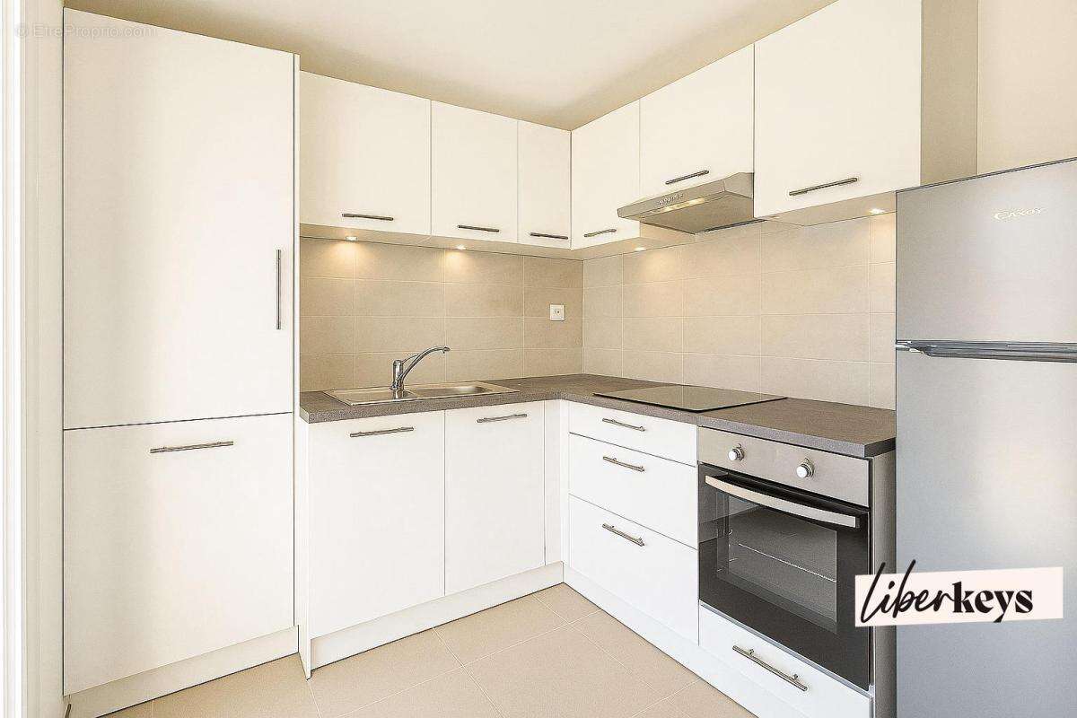 Appartement à ROQUEFORT-LA-BEDOULE