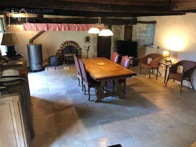 Maison à SEVERAC-LE-CHATEAU