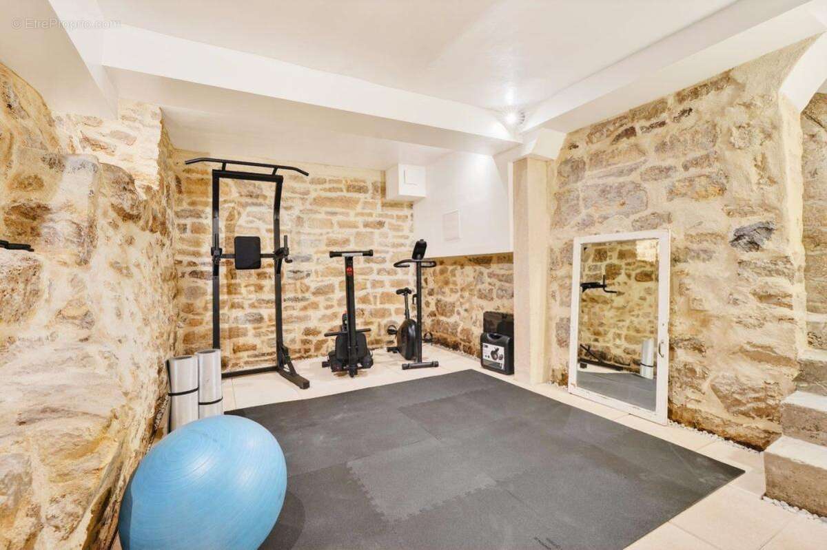 Maison à PARIS-5E