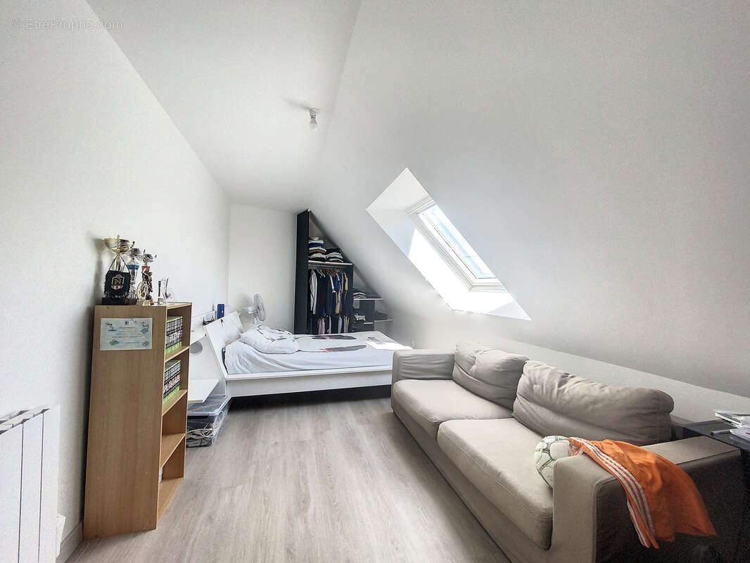 Maison à DONVILLE-LES-BAINS