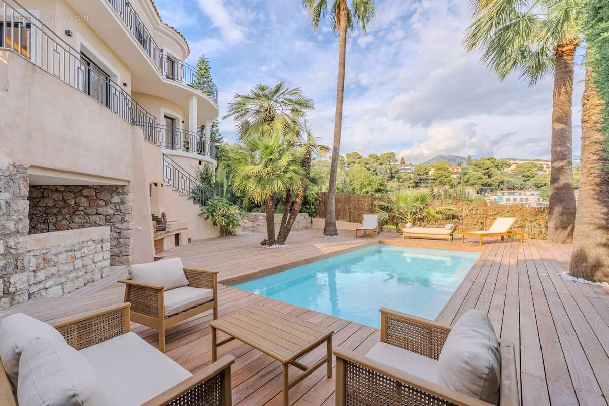 Maison à ROQUEBRUNE-CAP-MARTIN