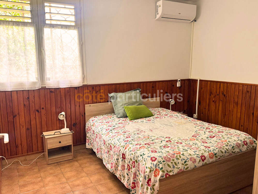 Maison à BAIE-MAHAULT