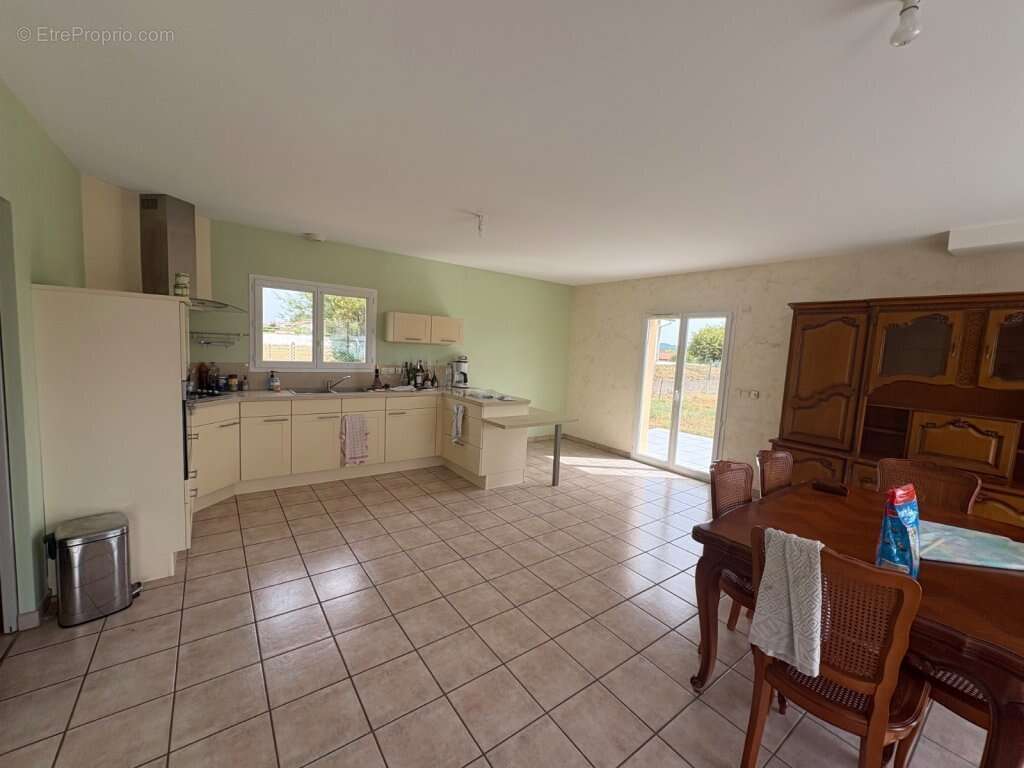 Craintilleux - Villa de plain pied 88,25m² - photo 4
