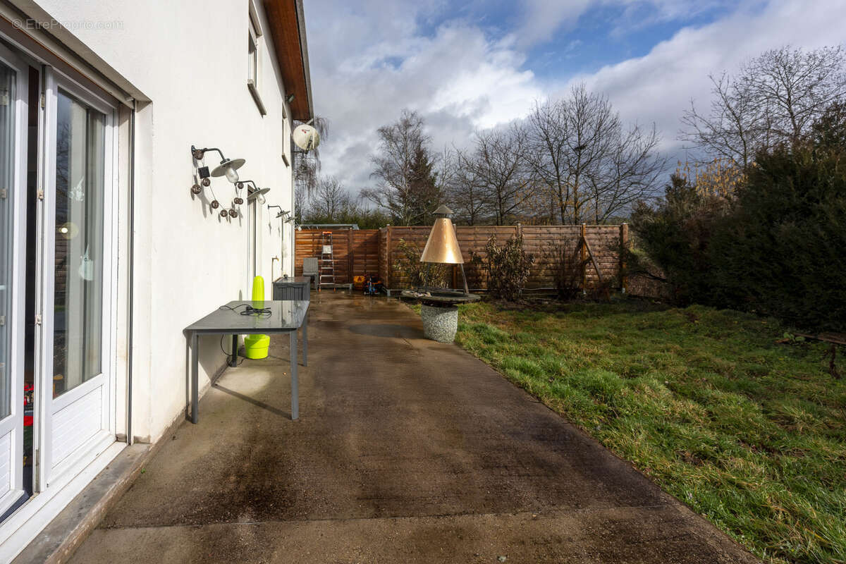 Maison à SAINT-NABORD