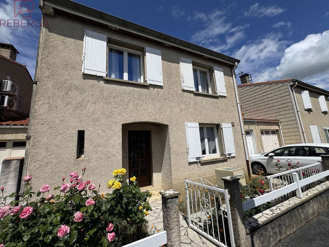 Maison à AUSSILLON