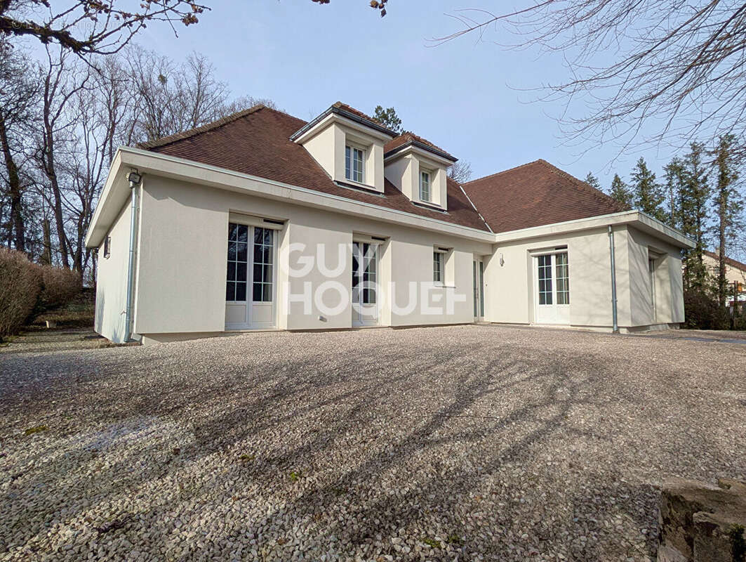 Maison à ECOLE-VALENTIN