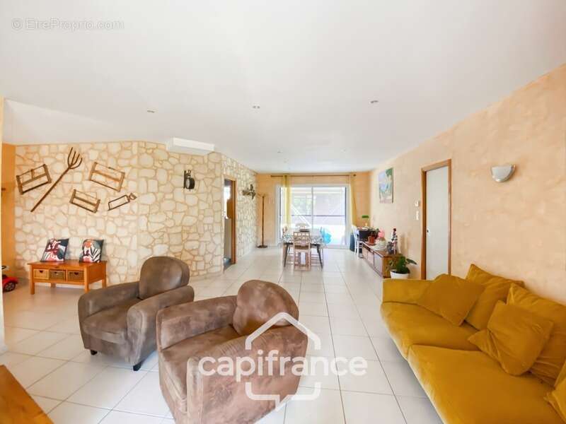 Maison à vendre 5 pièces LA CHAPELLE DE BRAGNY (71) - photo 4