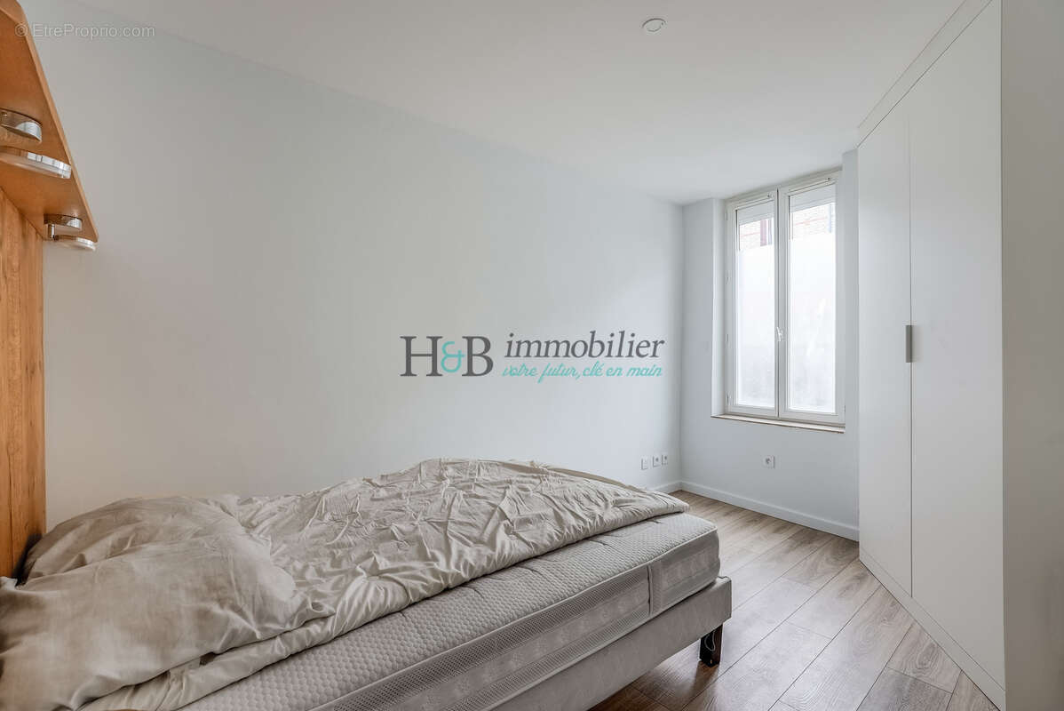 Appartement à PARIS-20E