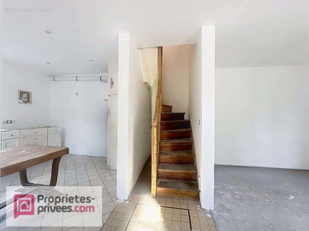 Maison de Maître  rénovée avec jardin de 545 m² et terrain constructible - photo 6