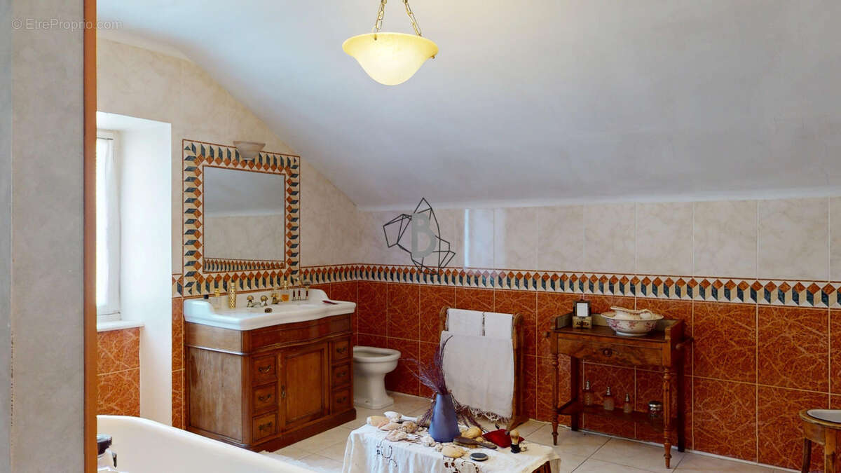 Maison à REQUISTA