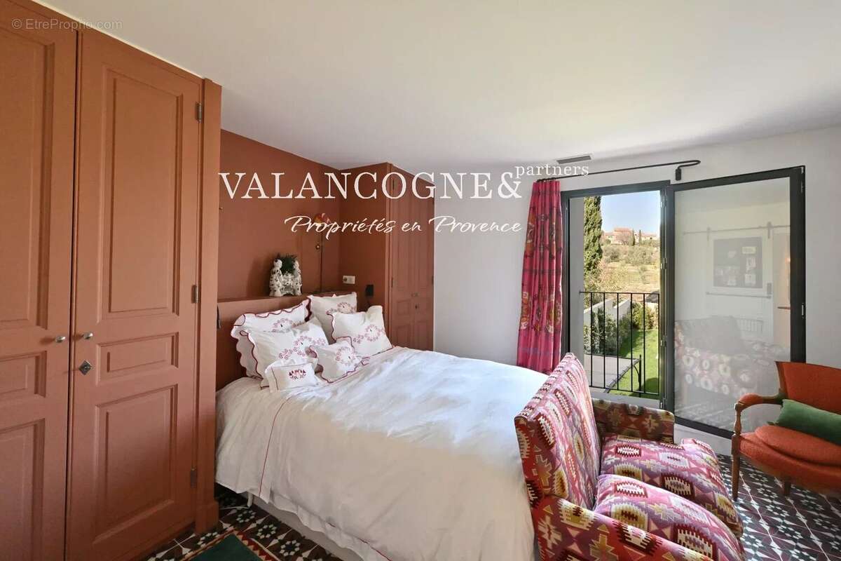 Maison en pierre du XVIII siècle - photo 12