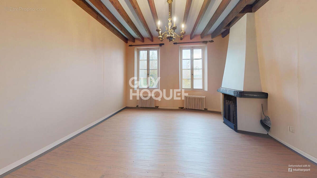 Maison à renover, sur grand terrain de 1100 m2 - photo 6