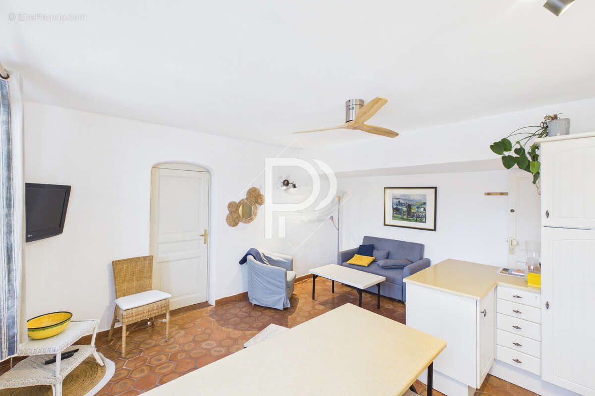 Appartement à GRIMAUD