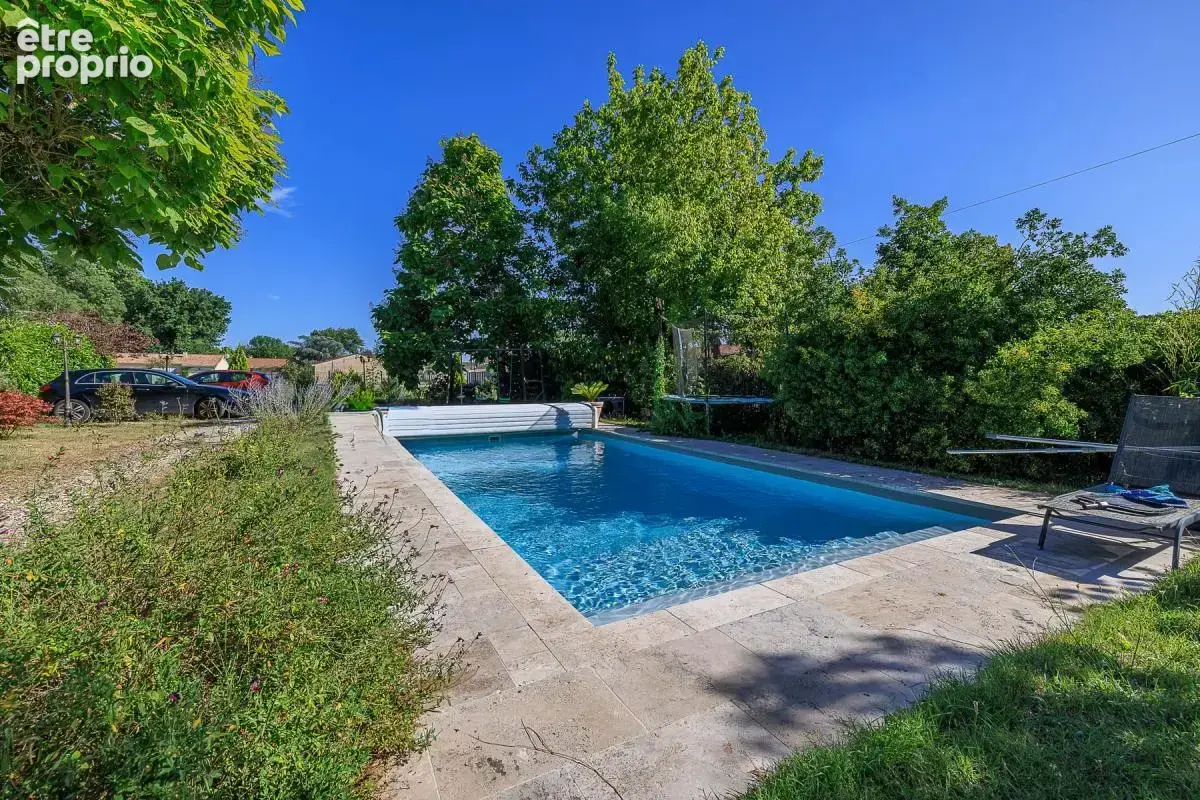 Maison T7 de 148 m, centre ville de Saint-Médard-de-Guizières 33230 - photo 2
