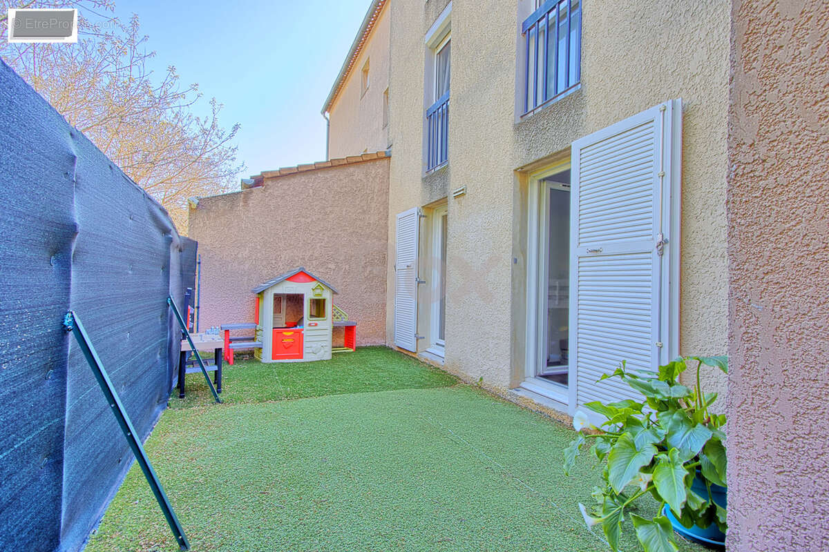 Appartement à LA VALETTE-DU-VAR