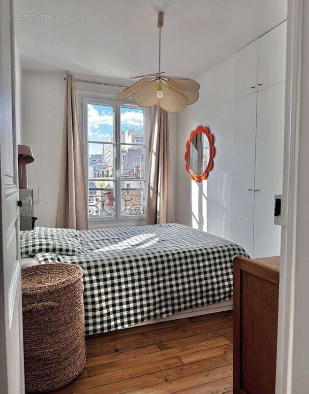 Appartement à PARIS-20E
