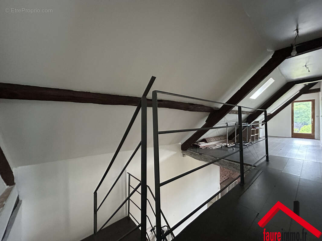 Maison à VOUTEZAC