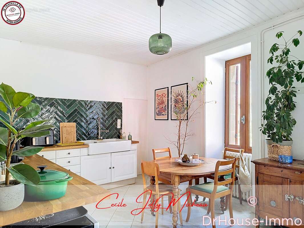 Maison à SAINT-GENES-DE-BLAYE