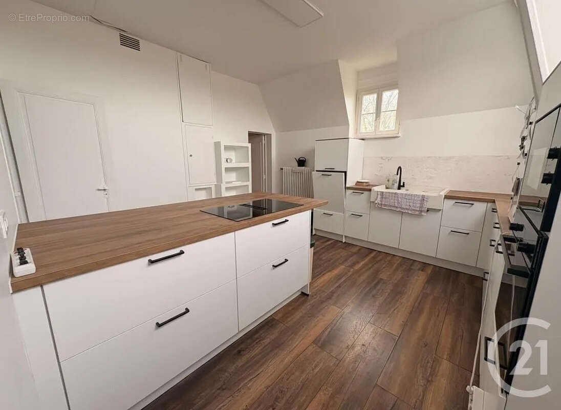 Appartement à ETREPAGNY