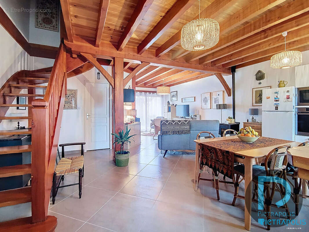 Maison à FEILLENS
