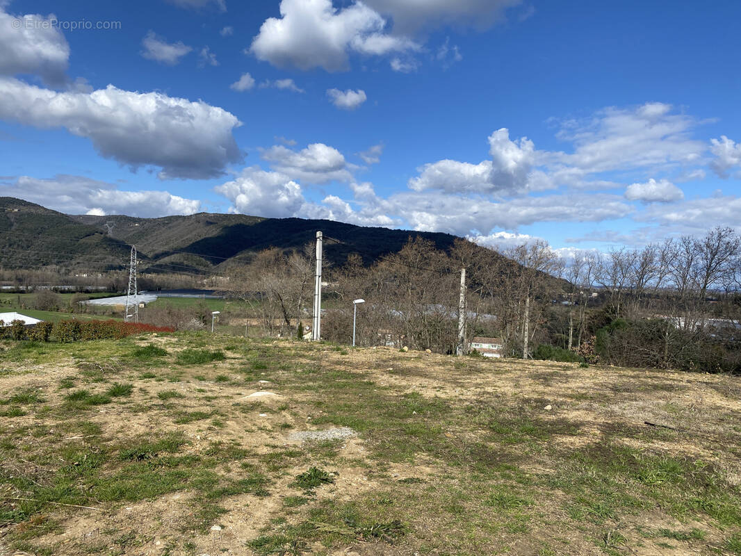 Terrain à LA VOULTE-SUR-RHONE