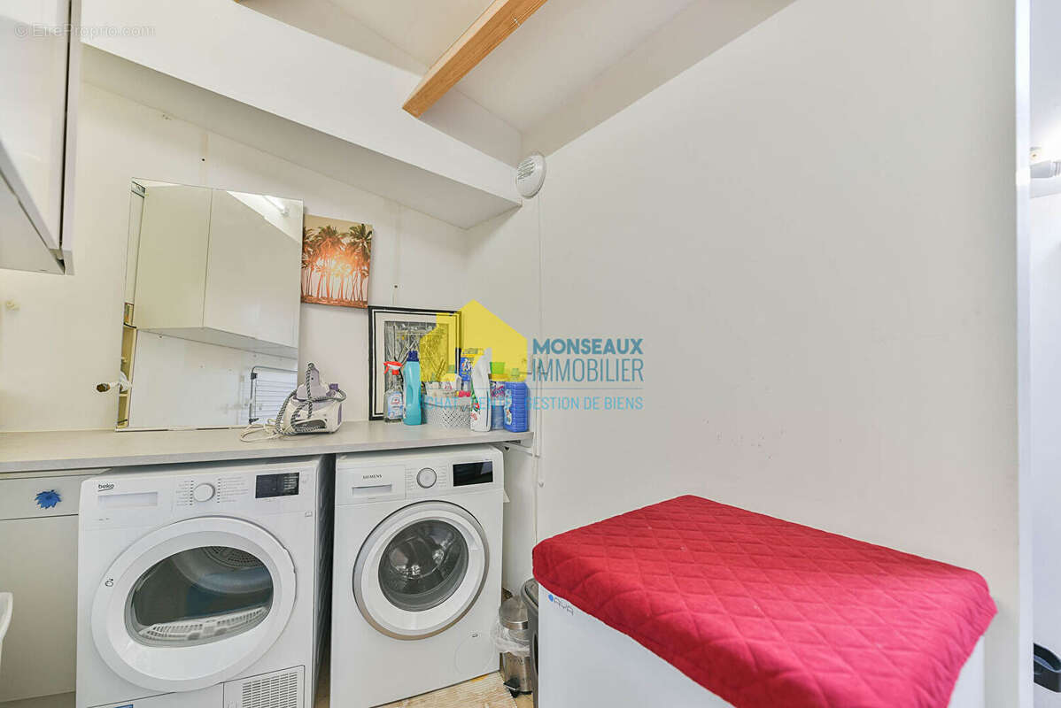 Maison à SAINTE-GENEVIEVE-DES-BOIS