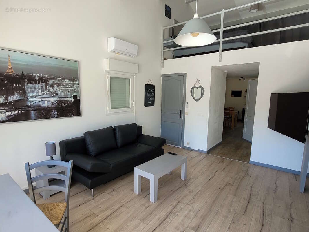 Maison à ALIGNAN-DU-VENT