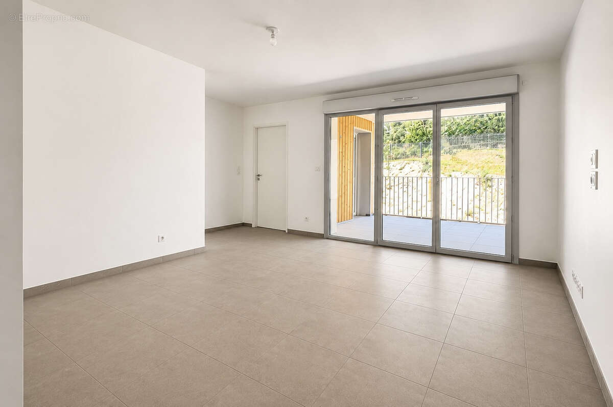 Appartement à SAINT-ROMAIN-EN-GAL
