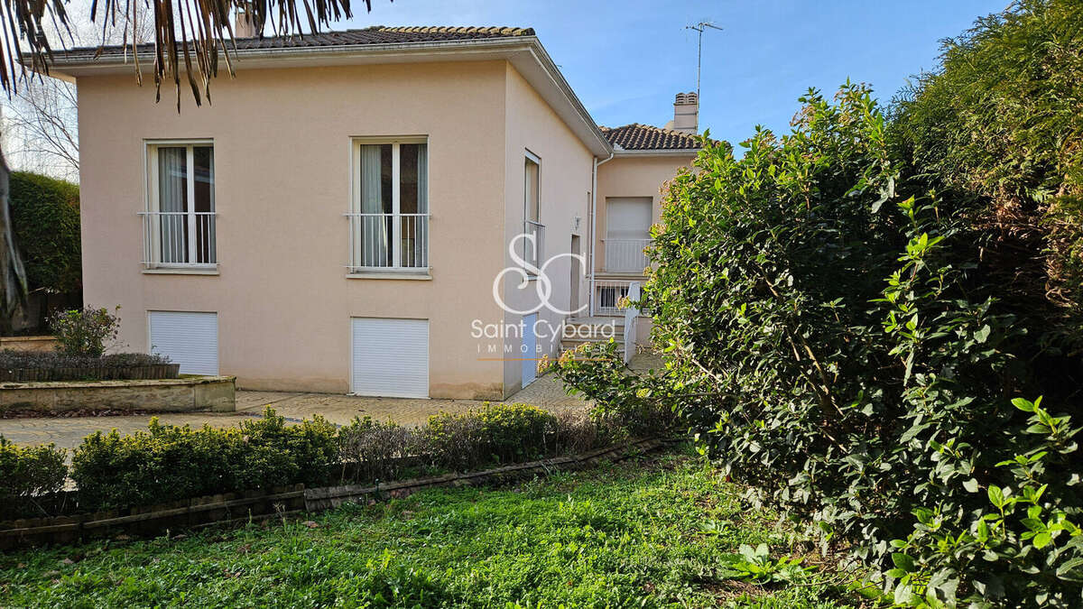 Maison à L'ISLE-D'ESPAGNAC