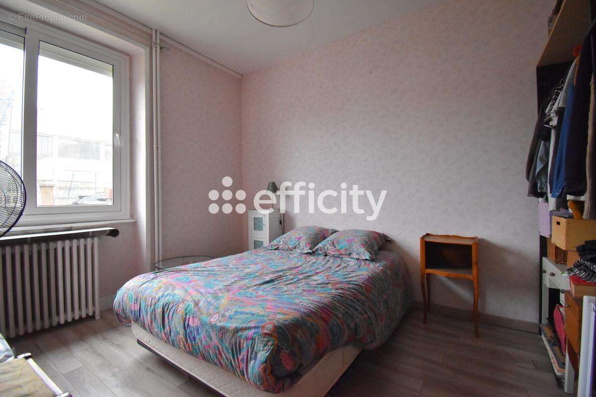 Appartement à MONTCEAU-LES-MINES