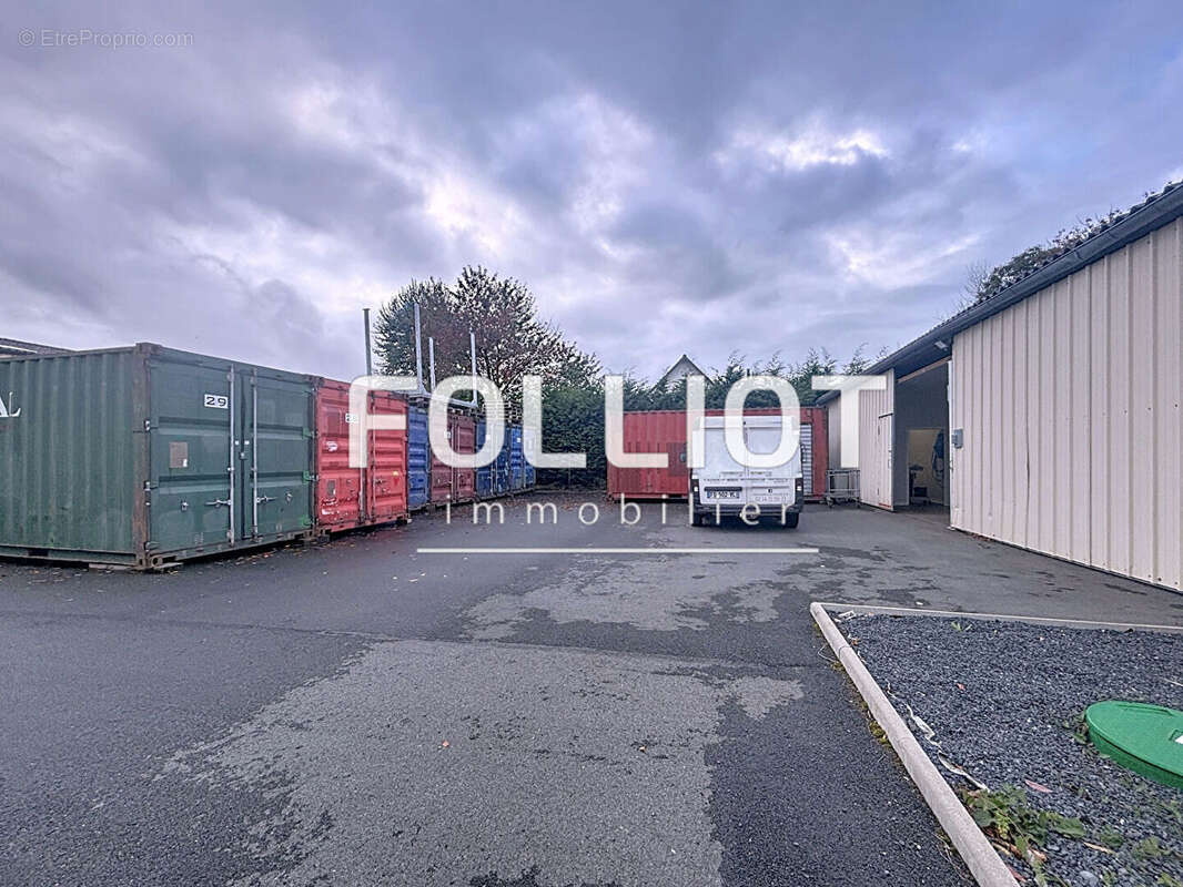 Commerce à HAUTEVILLE-SUR-MER