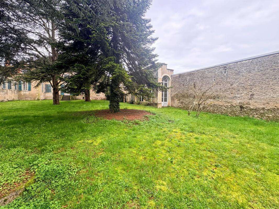 Maison à CHATILLON-SUR-INDRE