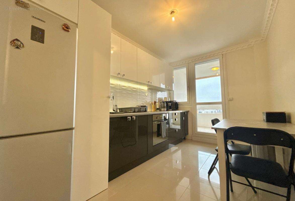 Appartement à CHENOVE