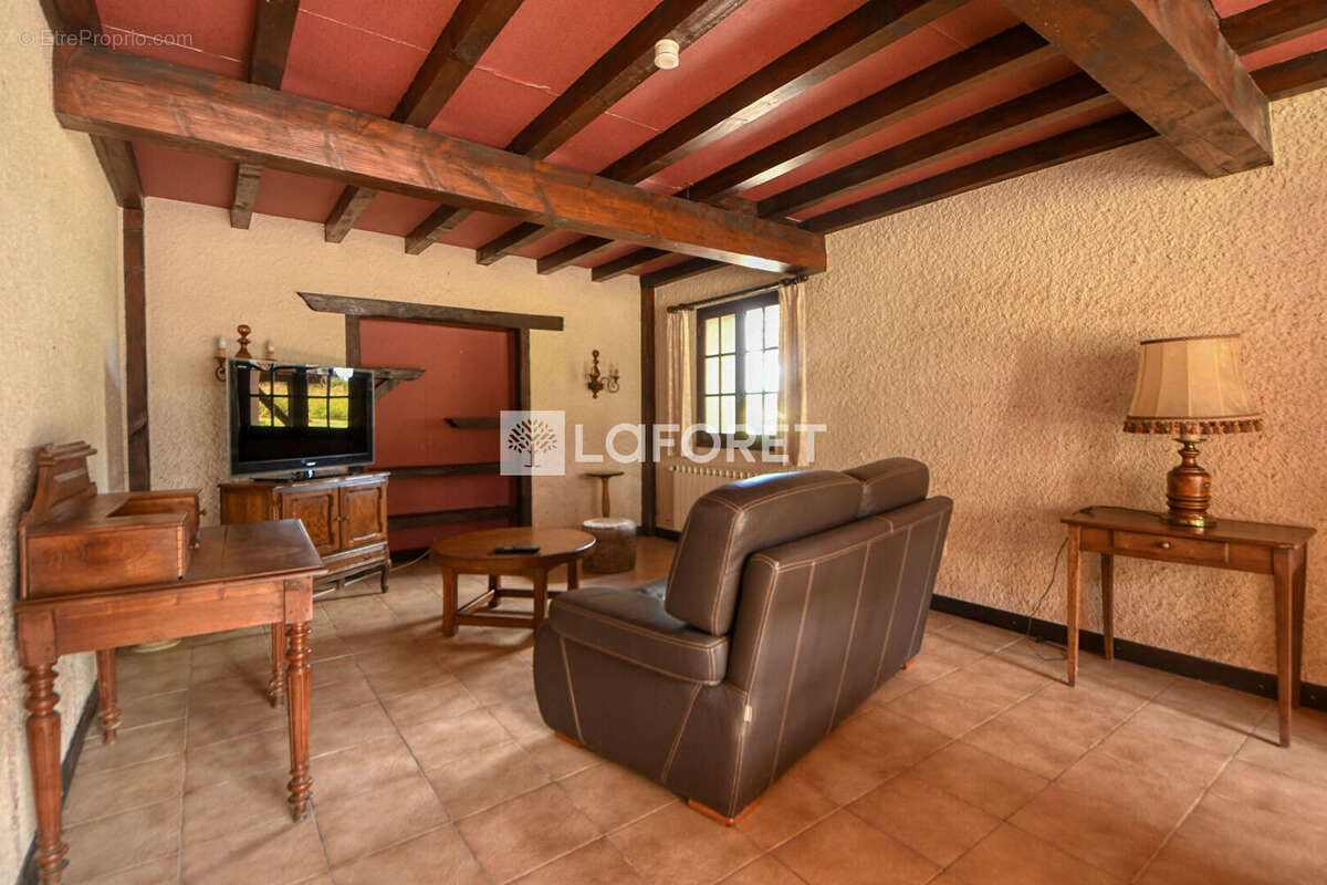 Maison à MONTANS