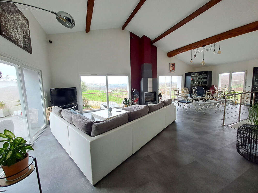 Maison à SAINT-JEAN-DE-TOUSLAS