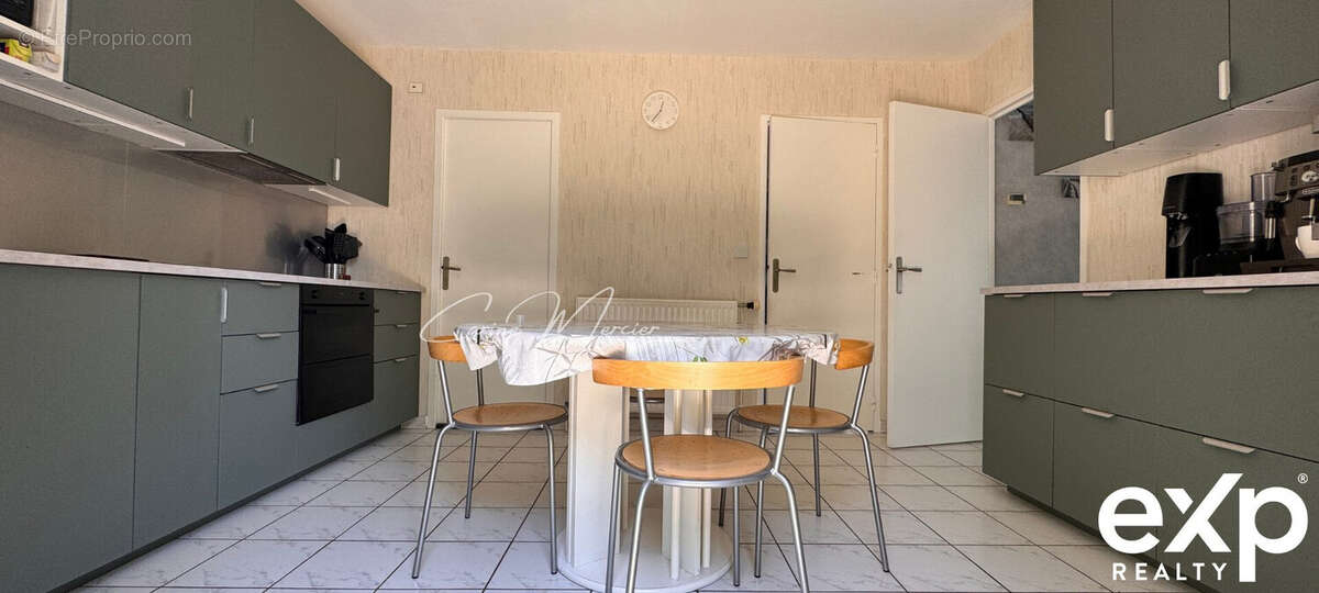Maison 134 m² à Beynes  - photo 9