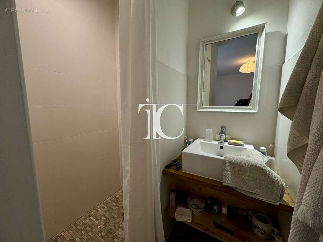 Appartement à LES VANS