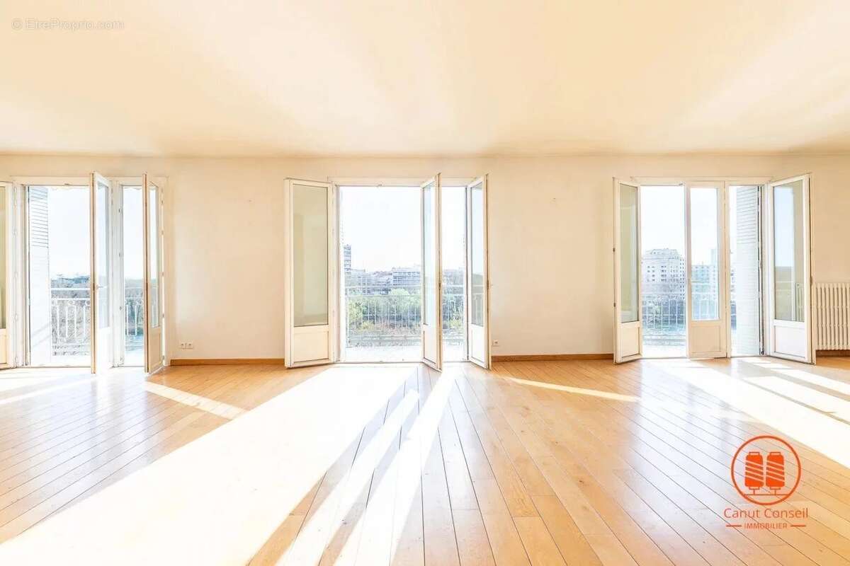 Appartement à LYON-1E