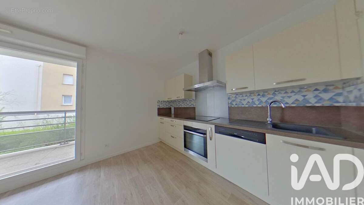 Photo 5 - Appartement à LIEUSAINT