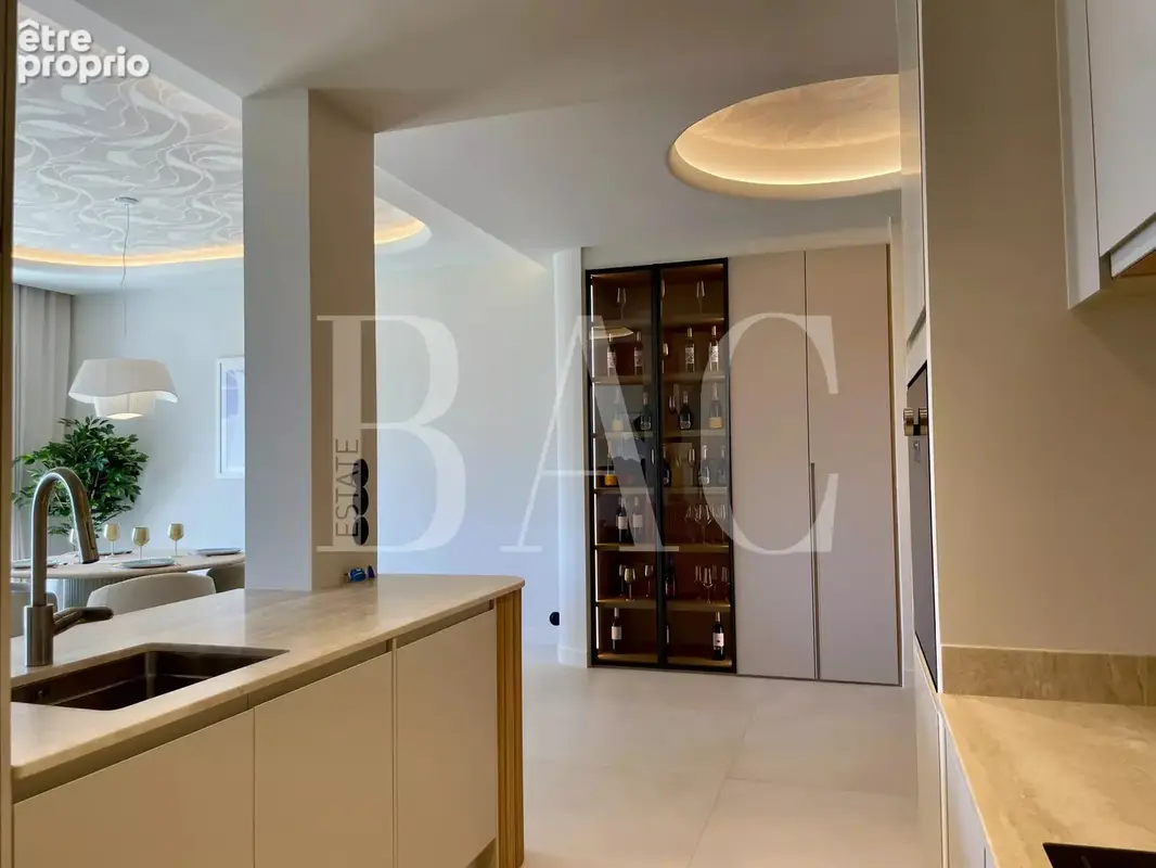 Cannes, appartement sur la Croisette, vue mer et port - photo 14