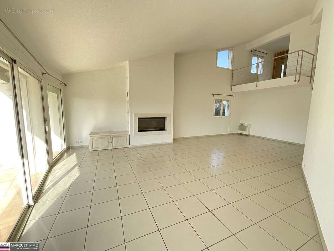 Maison à LIGNAN-SUR-ORB