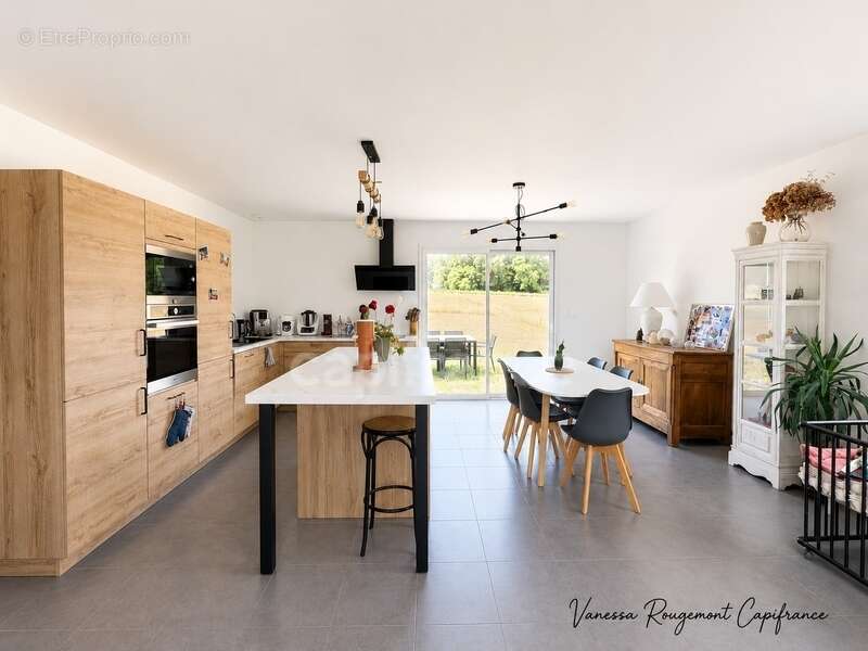 Maison à DIGES