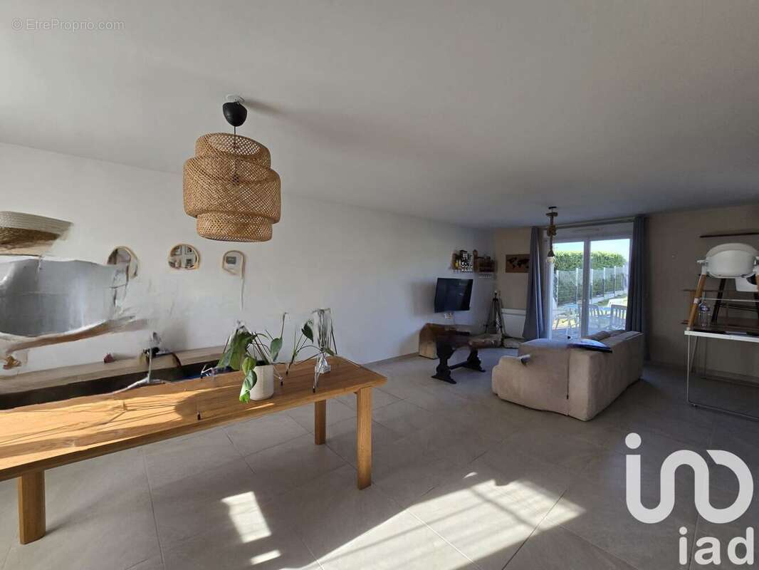 Photo 4 - Maison à NOVY-CHEVRIERES