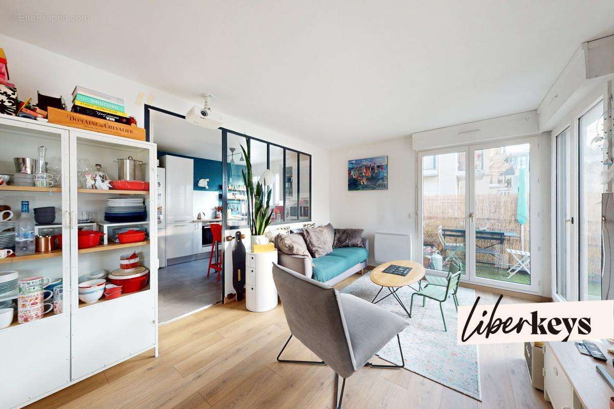 Appartement à LA GARENNE-COLOMBES
