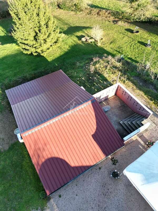 Maison à GOUTTIERES