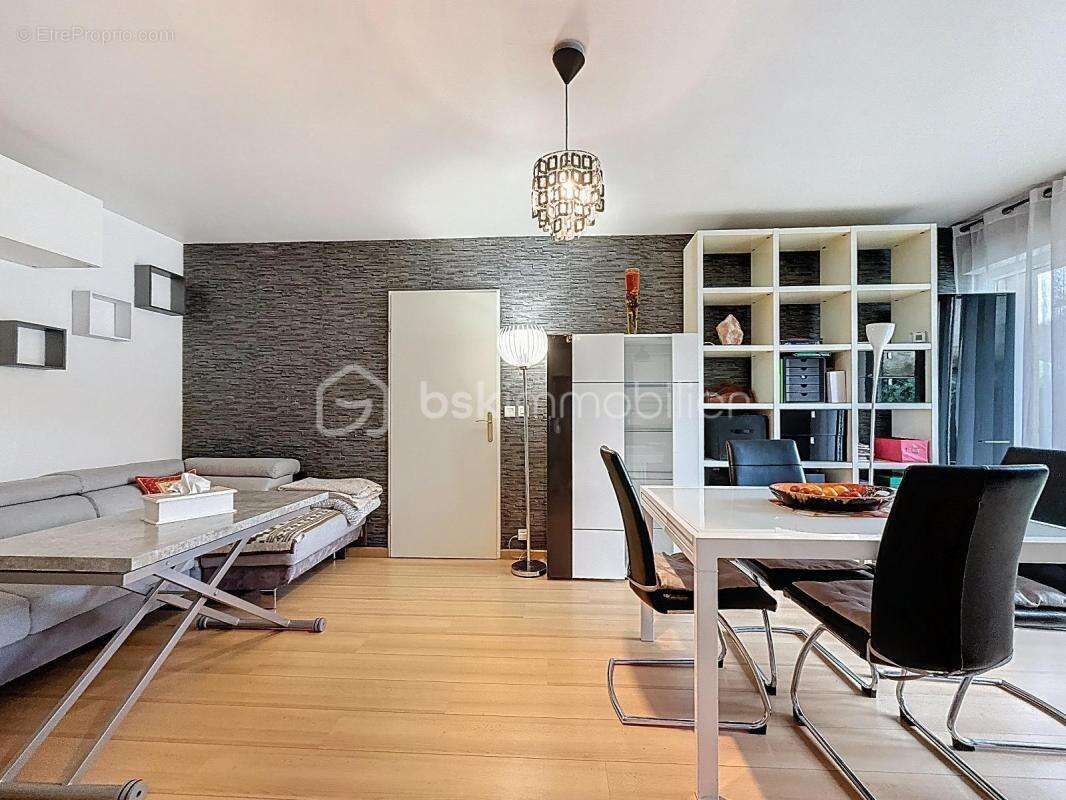 Appartement à JOUY-LE-MOUTIER