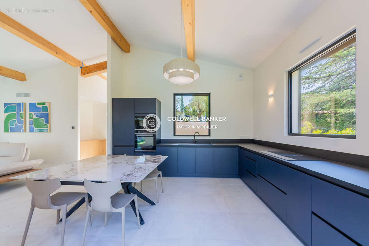 Maison 160 m² à Sainte-Maxime  - photo 7