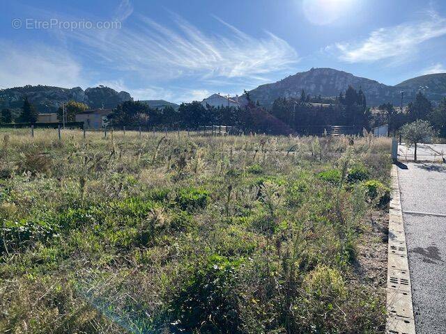 Terrain à LES PENNES-MIRABEAU