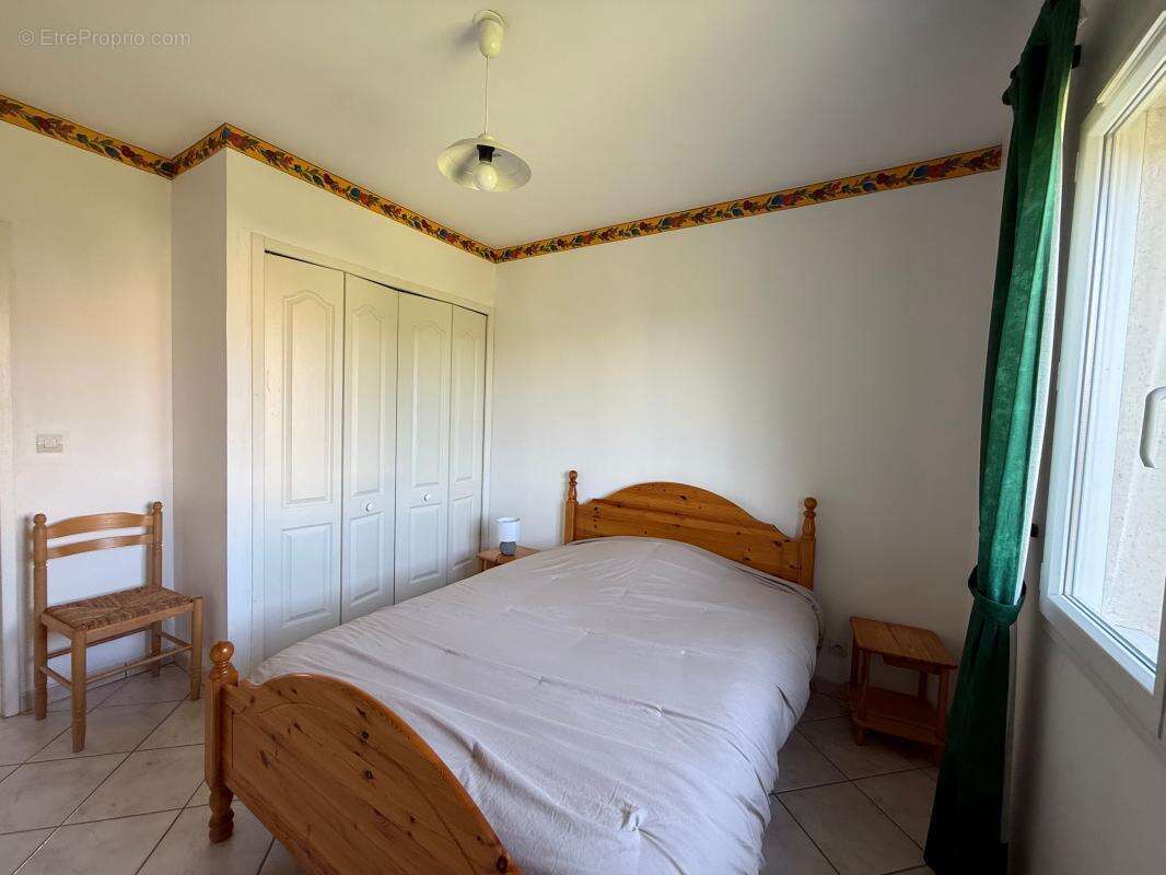 Maison à LABLACHERE