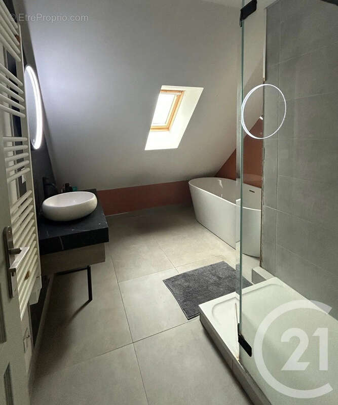 Maison à MAGNY-SUR-TILLE